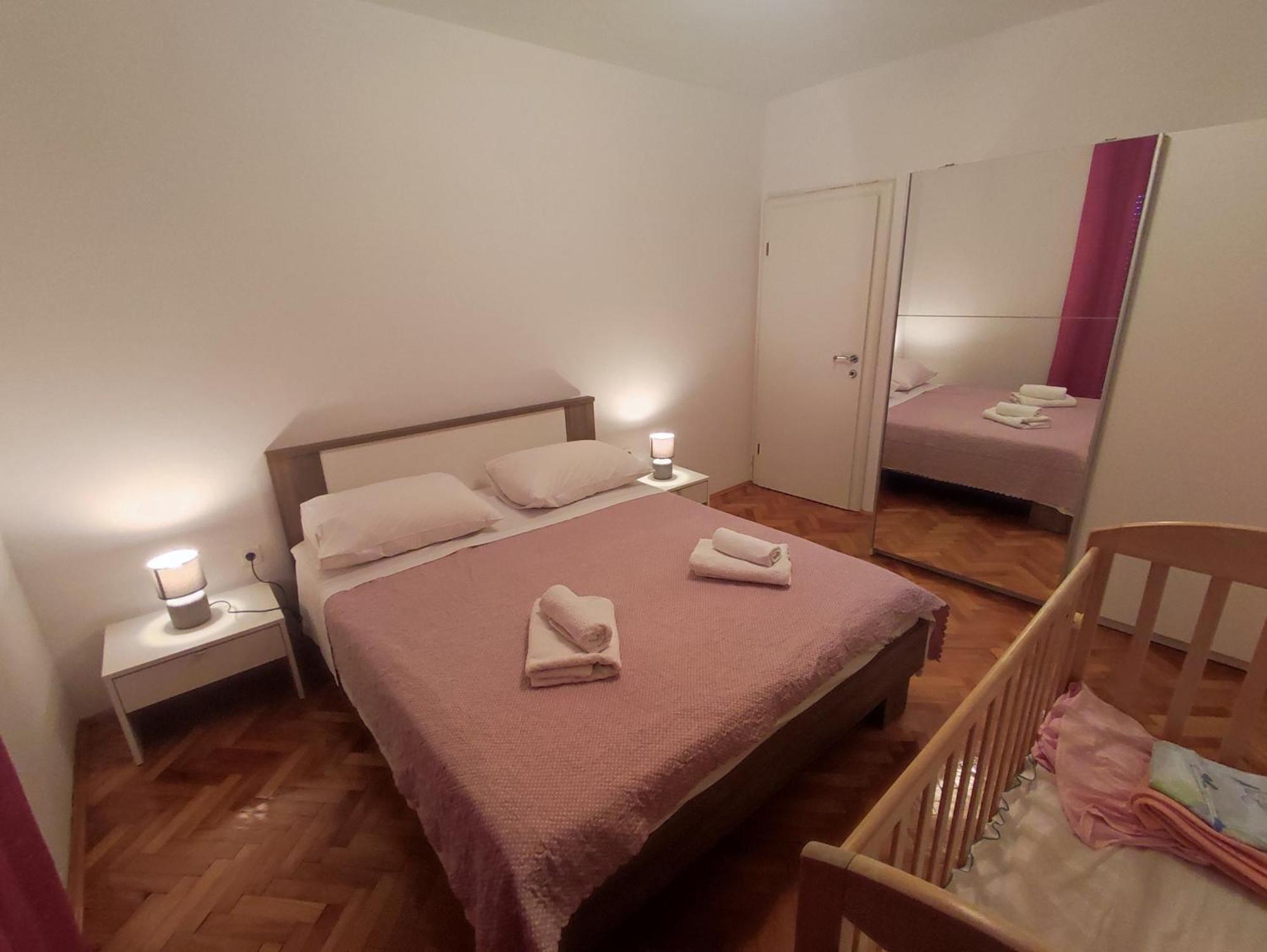 Apartment Roncevic Vrsi Eksteriør billede