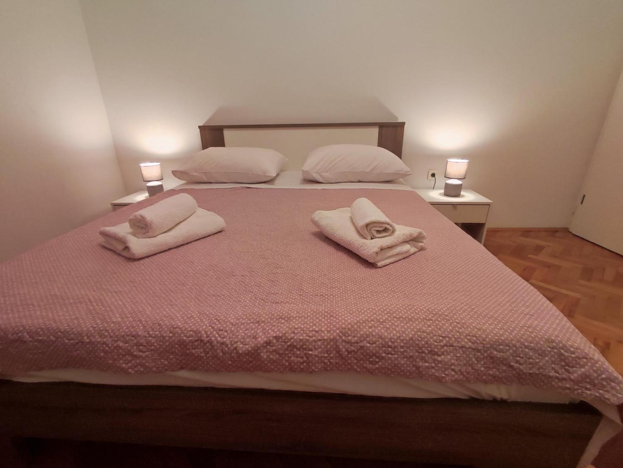Apartment Roncevic Vrsi Eksteriør billede